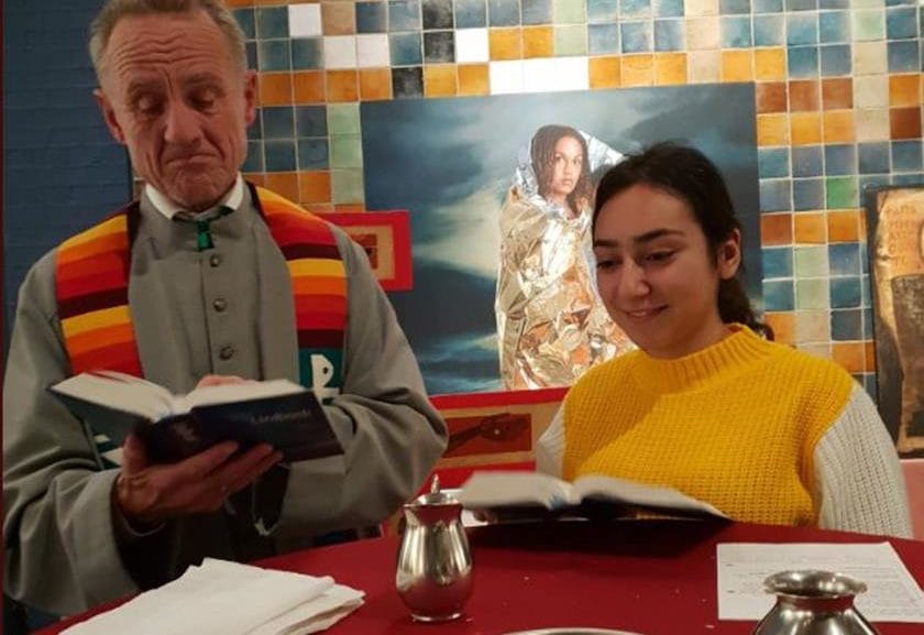 Há 5 semanas, igreja holandesa faz culto para proteger imigrantes