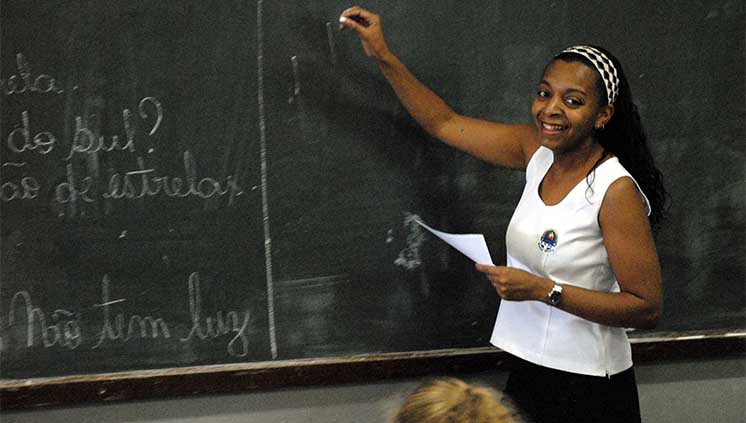 Ministério da Educação anuncia novo piso salarial dos professores