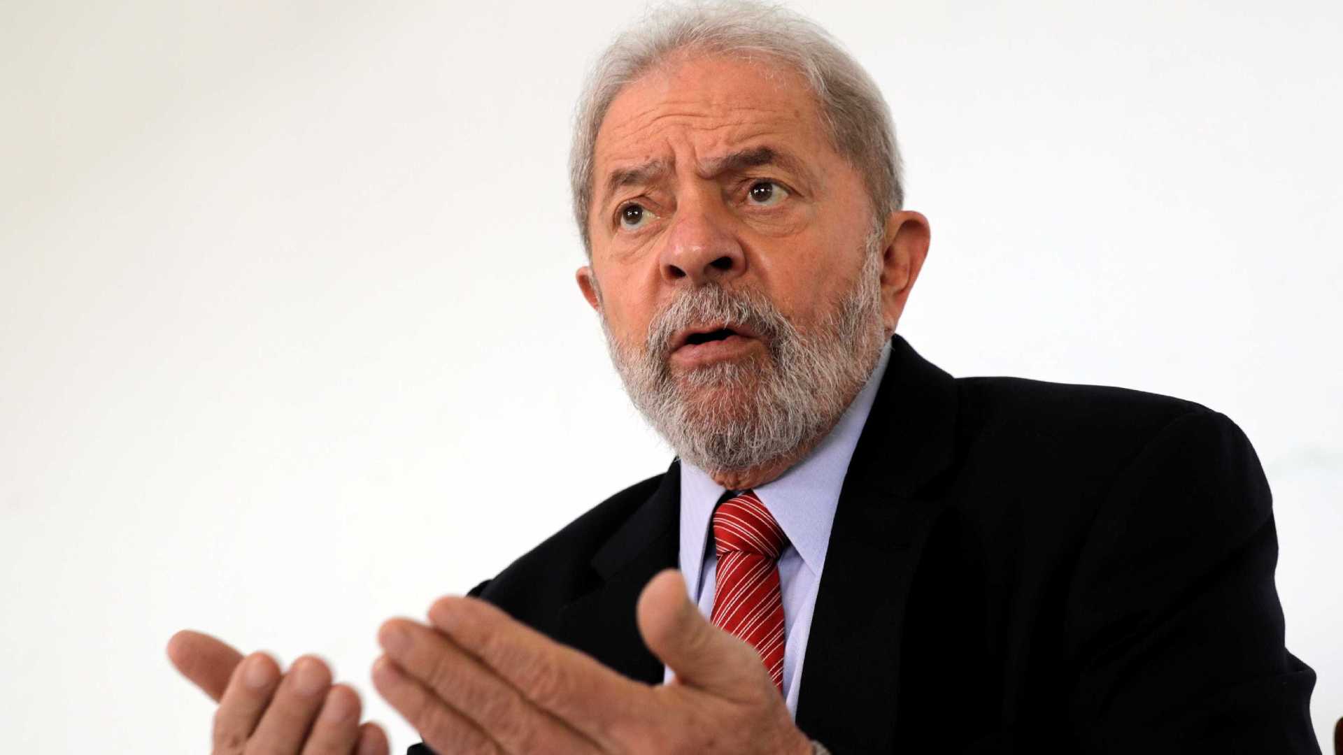 Lula classifica discurso de Bolsonaro na posse de vazio