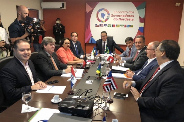 Governadores do Nordeste se reúnem e definem prioridades para encontro nacional