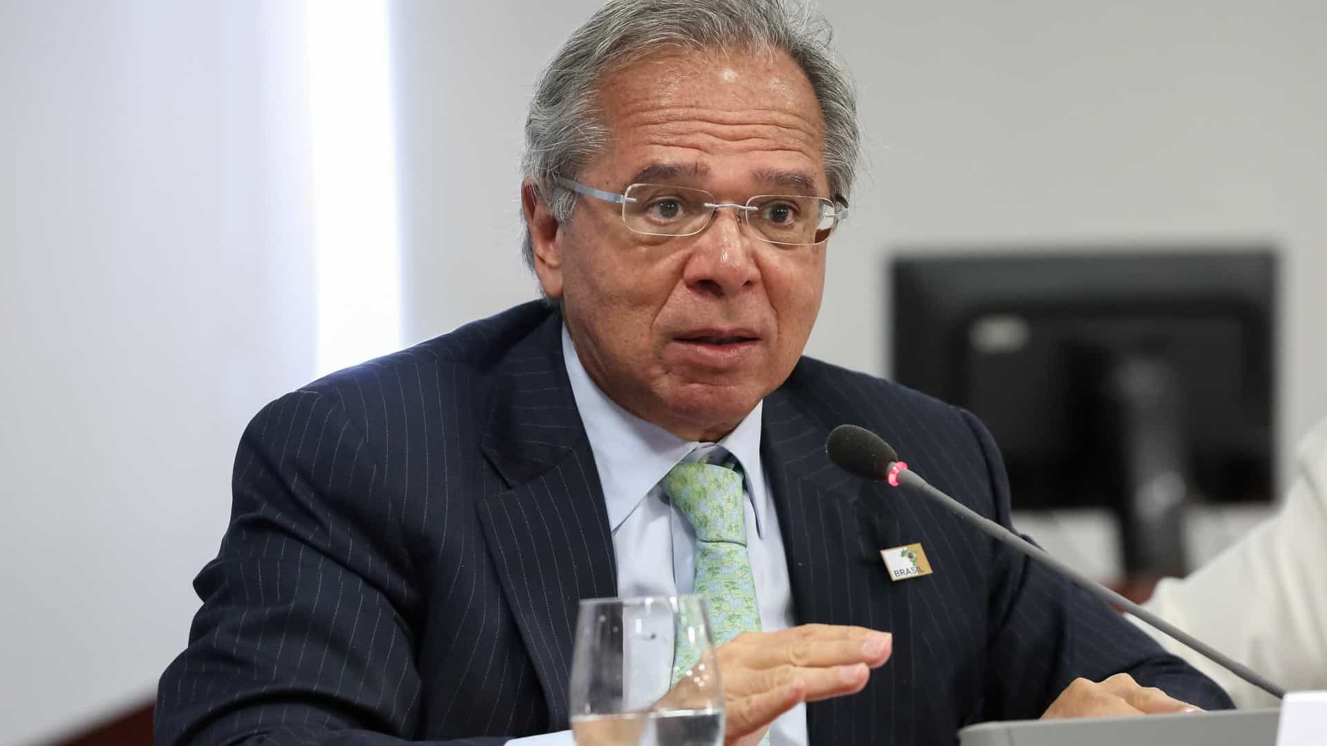 Guedes vai apresentar reforma da Previdência a governadores dia 20