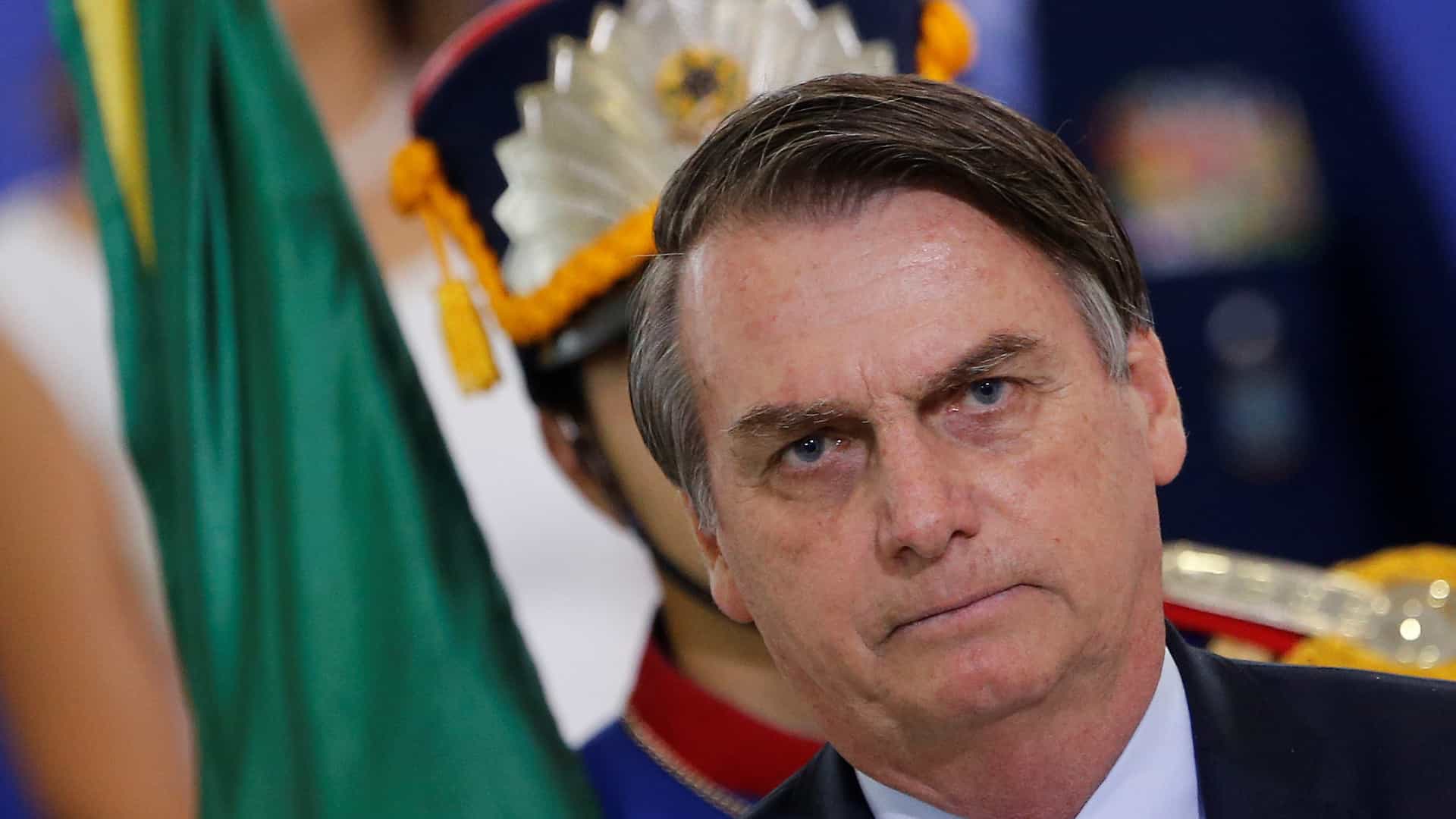 Aos 100 dias, Bolsonaro tem a pior avaliação de um presidente eleito