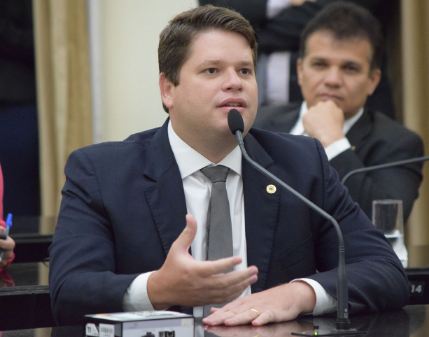 Davi Filho tem ‘sinal verde’ de PP para candidatura à prefeito de Maceió