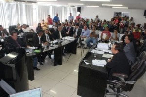Novas denúncias contra Eraldo Gomes chegam à Câmara de Vereadores