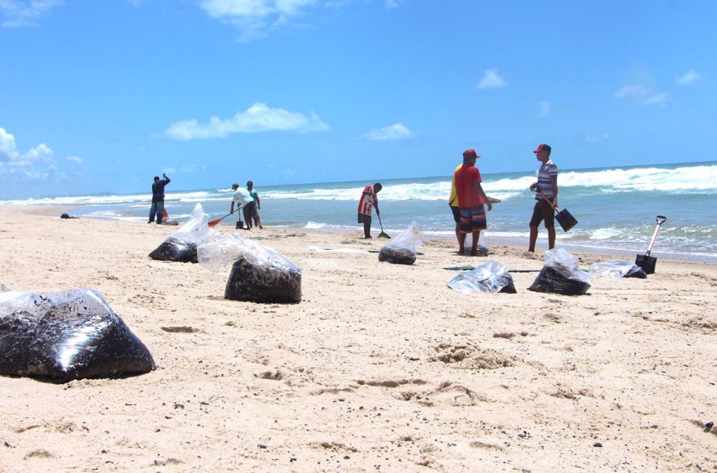 IMA lança nota sobre situação das praias de Alagoas após aparecimento de óleo