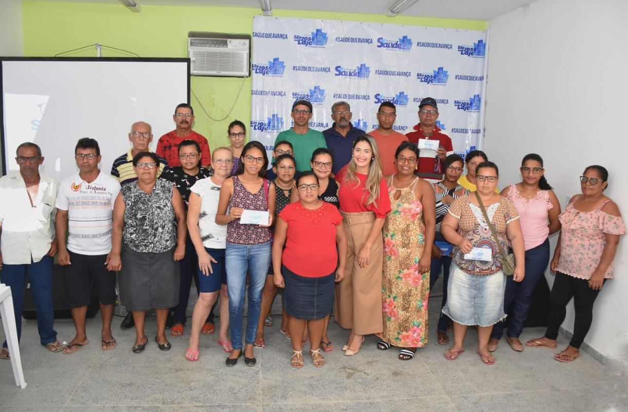 Programa Saúde no Olhar: 50 óculos são entregues gratuitamente em São José da Laje