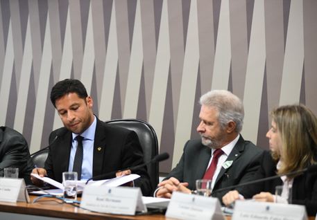 Covid-19: Senador Rodrigo Cunha realiza reunião com Ministério da Saúde e setor turístico