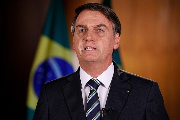 Bolsonaro ignora alerta da ONU e minimiza Covid-19